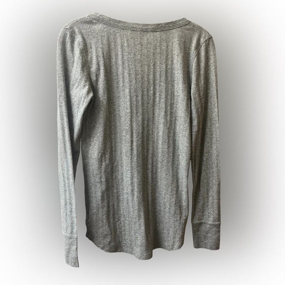 NWT Victoria’s Secret grey glittery long sleeve Henley top Size Medium. #10269 - Picture 7 of 7